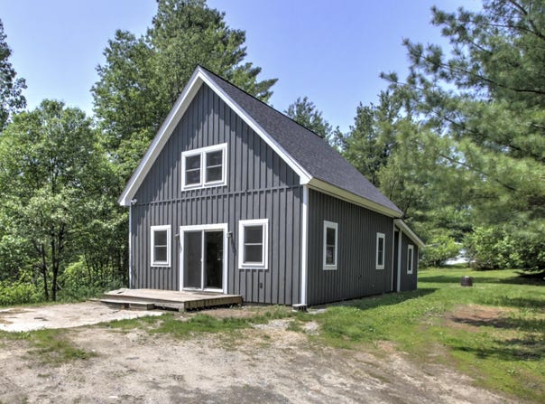 6 Meadow Lane, Sabattus, ME 04280