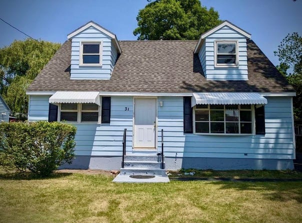 31 MADISON AVE, Troy, NY 12180