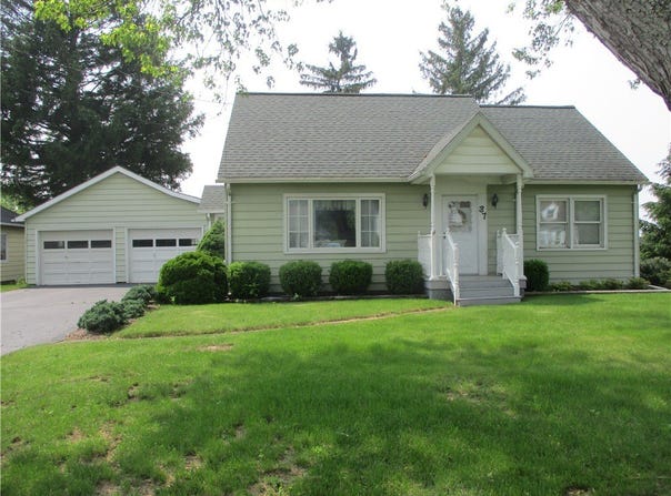 37 Ridge Road, Horseheads, NY 14845