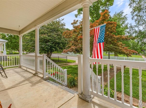 805 W Columbia Street, Farmington, MO 63640