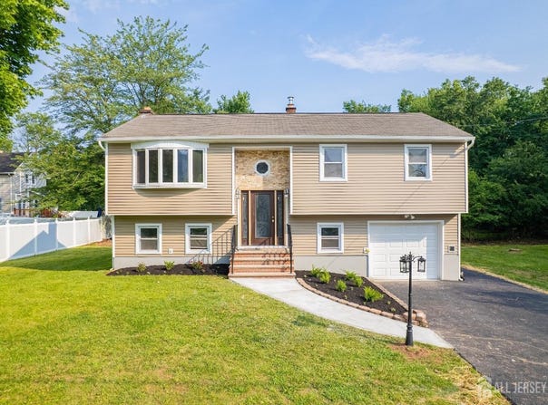 300 Lodge Street, Piscataway, NJ 08854