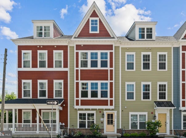 220 E PENNSYLVANIA Avenue, TOWSON, MD 21286