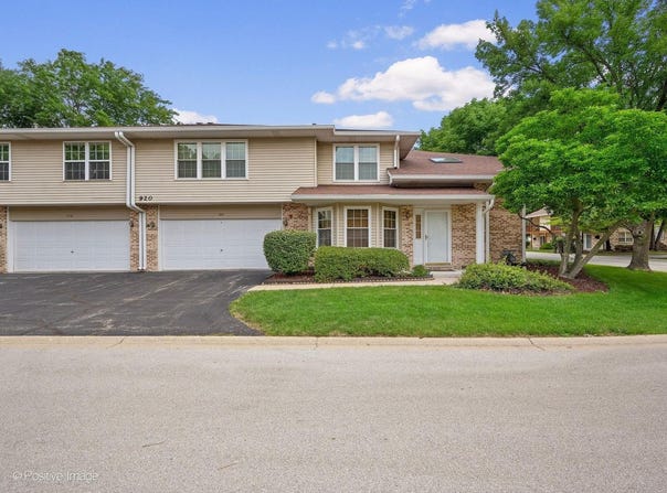 920 Elderberry Circle, Naperville, IL 60563