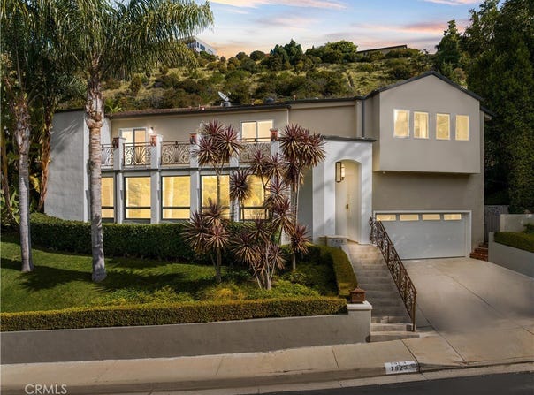 7923 Electra Drive, Los Angeles, CA 90046