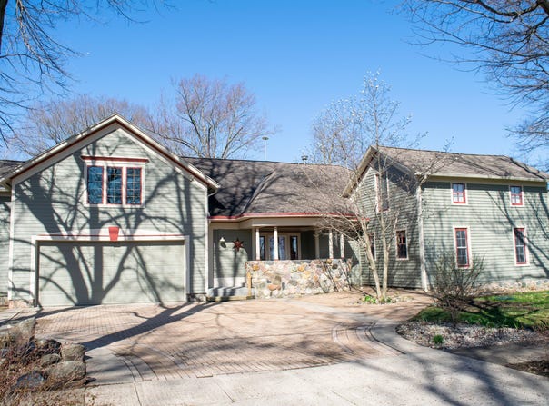 136 E South Street, Athens, MI 49011