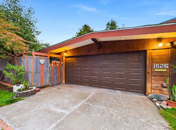 1626 Russ Street, Eureka, CA 95501