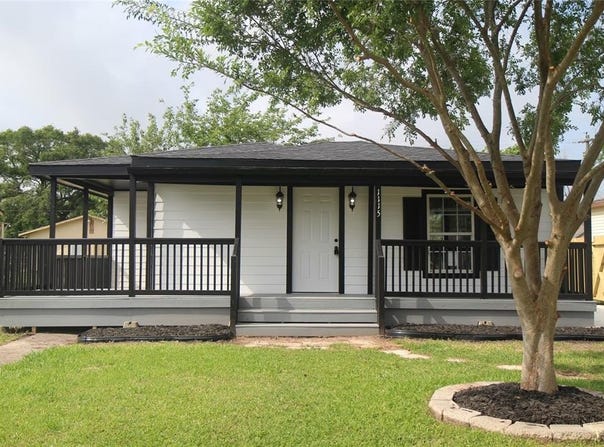 1115 W 4th Street, Freeport, TX 77541