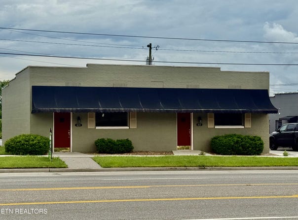 409 N BROAD St, New Tazewell, TN 37825