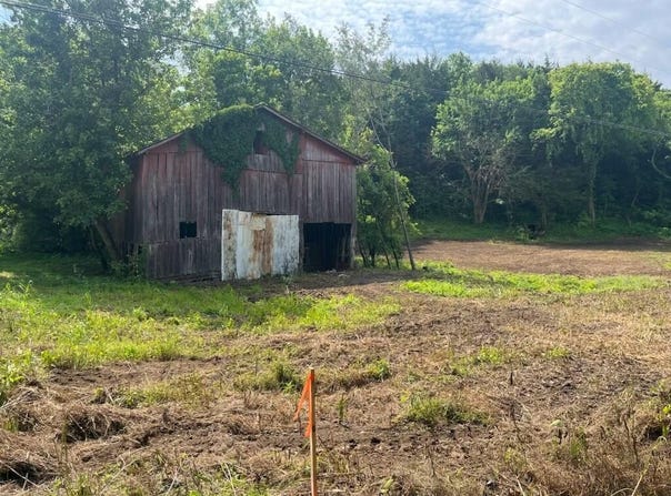 420 Blacks Ferry Road, Burkesville, KY 42717