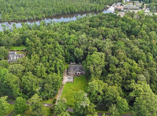 Donniebrook Lane, Moss Point, MS 39562