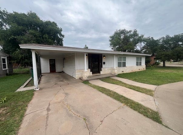 2628 Ave N, San Angelo, TX 76904