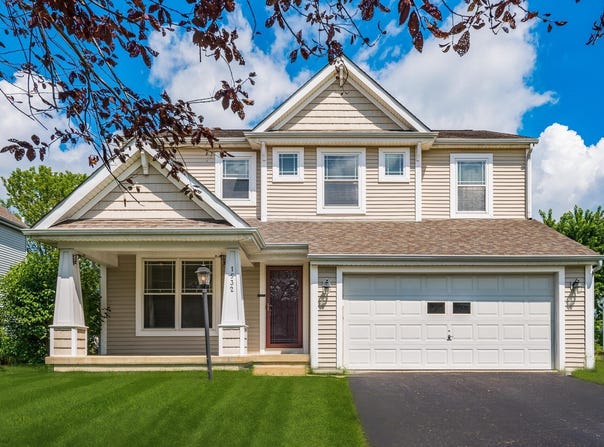 1532 W Quail Run Drive, Newark, OH 43055