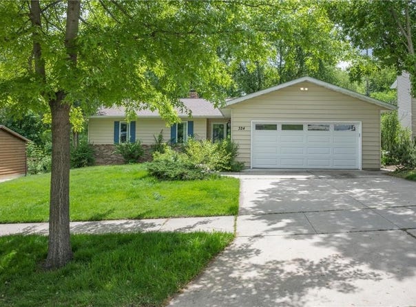 324 Meadow Run Drive SW, Rochester, MN 55902