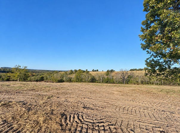 W Lowery Road, Lead Hill, AR 72644