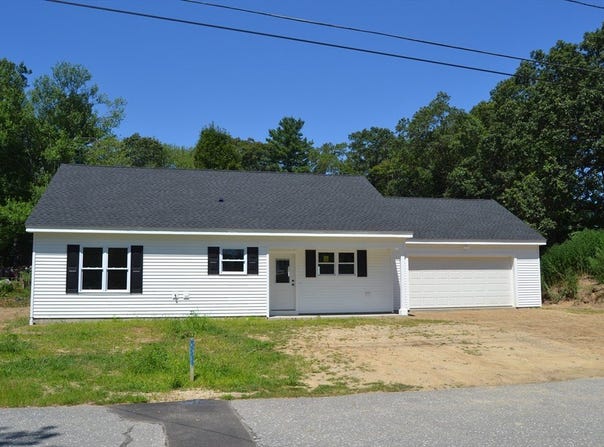 109 Navy Yard, Dracut, MA 01826