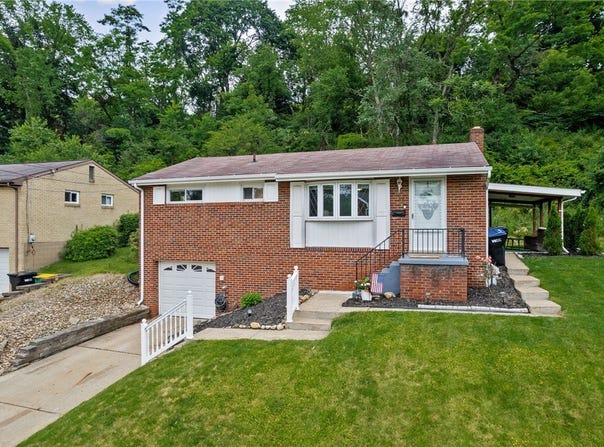 210 Connie Dr, Ross Twp, PA 15214