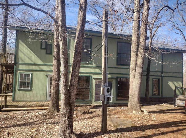 951 Ridge RD, Mountain View, AR 72560