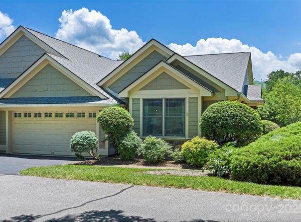 65 Augusta Circle, Waynesville, NC 28786