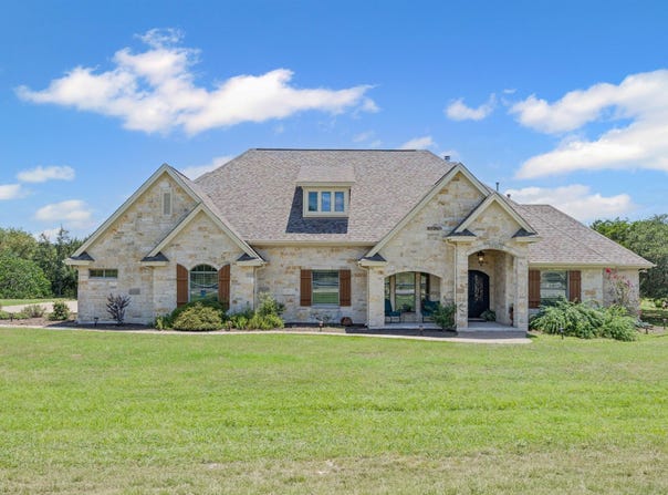 421 Huck Finn TRL, Dripping Springs, TX 78620