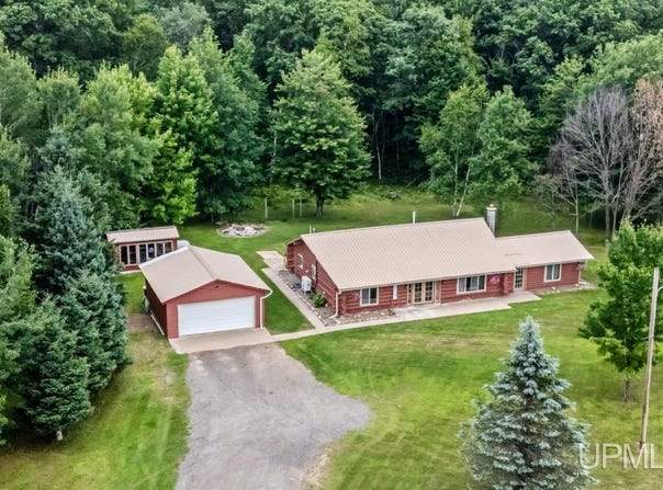 6139 Camels Clearing, Florence T-WI, WI 54121