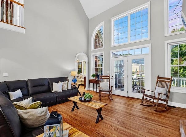 61 MEADOW GLEN DR, STAUNTON, VA 24401