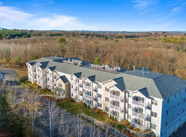 3213 Briarwood Village, Clinton, MA 01510