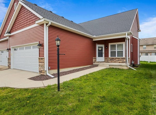 3407 Boulder Ridge Drive, Champaign, IL 61822