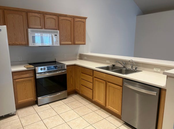 2138 W ABBEY Rd, West Jordan, UT 84088