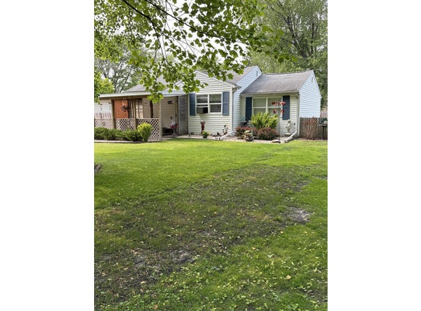2065 Reggie Drive, Benton Harbor, MI 49022