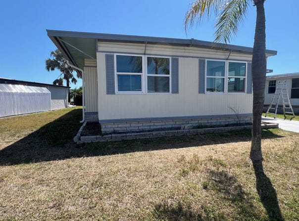 13225 101st St., Largo, FL 33773