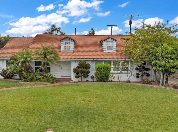 9433 Dacosta St, Downey, CA 90240