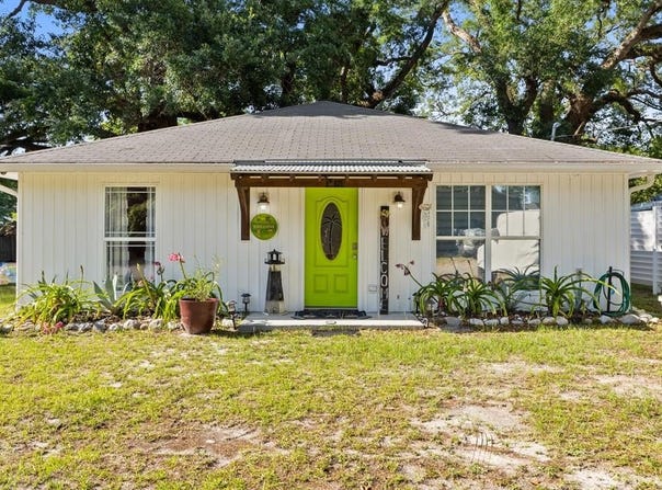 621 Maddox St, Port St. Joe, FL 32456