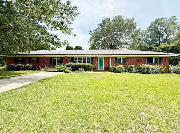 1511 County Line Road, Dothan, AL 36305