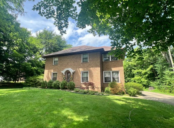 408 W Locust, Robinson, IL 62454