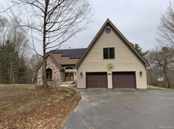 148 Chippewa Drive, Negaunee, MI 49866