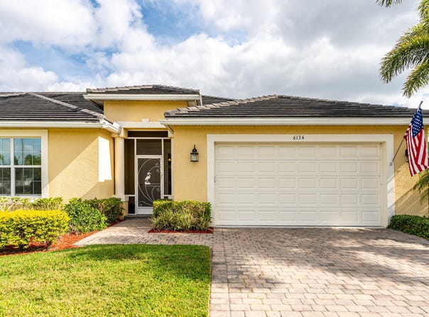 6134 NW Cullen Way, Port Saint Lucie, FL 34983