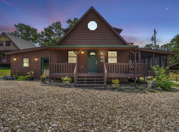 200 Big Bear Boulevard, Hollister, MO 65672