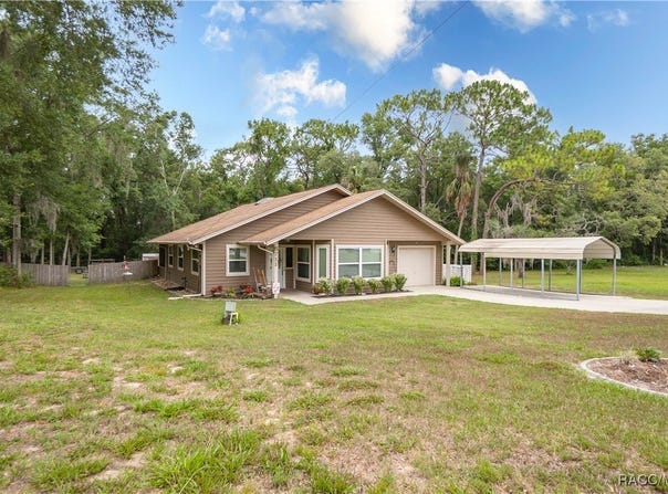 5711 W Pine Circle, Crystal River, FL 34429