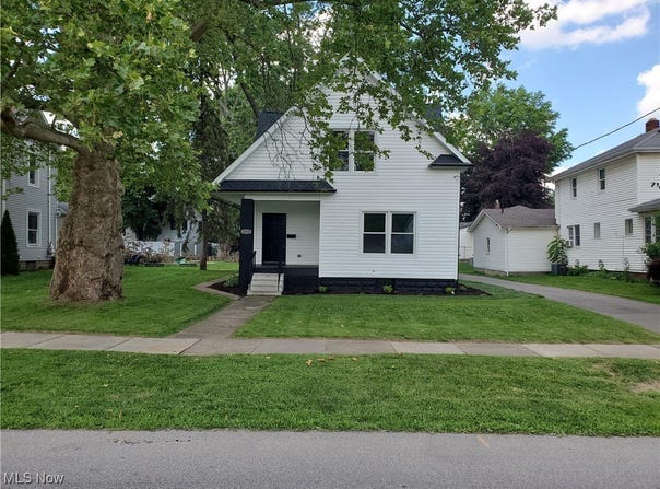1509 W Market Street, Orrville, OH 44667