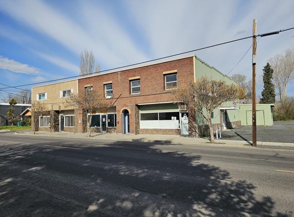 917 E Main Street, Klamath Falls, OR 97601