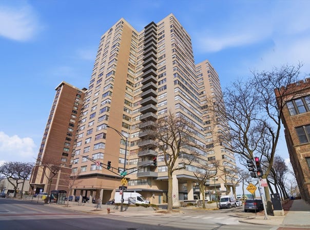Chicago, IL 60660