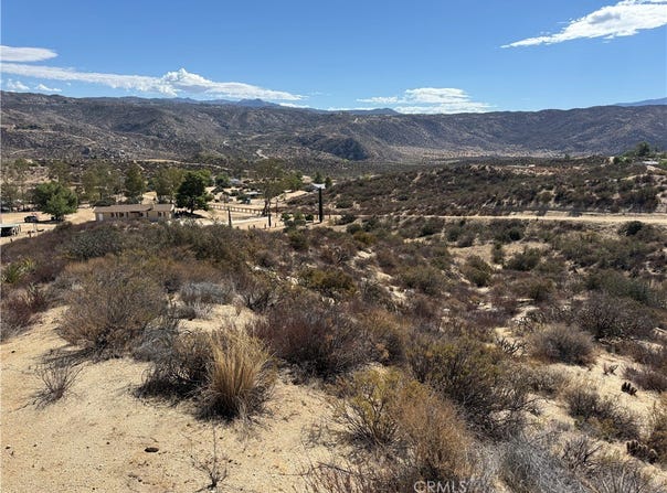 5 Witten Dr, Aguanga, CA 92536