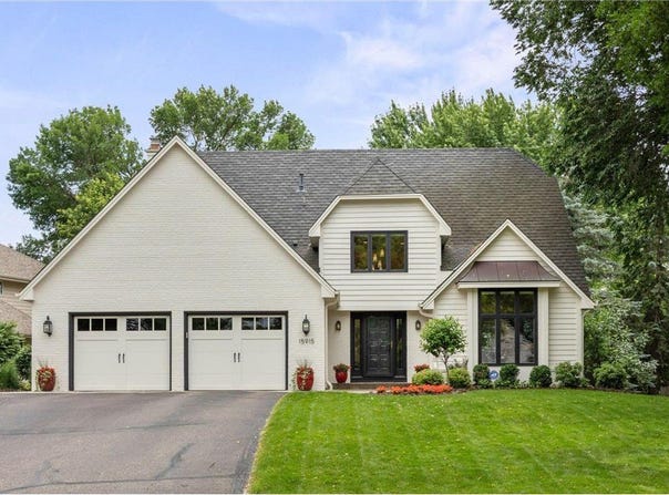 15915 46th Avenue N, Plymouth, MN 55446