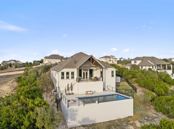 144 Sunny's Halo CT, Austin, TX 78737