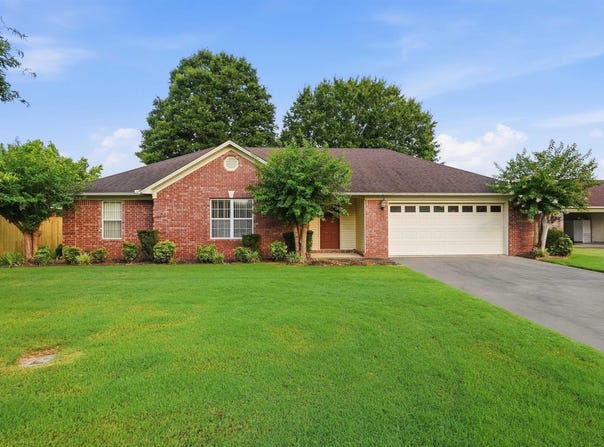 307 Crain Drive, Searcy, AR 72143