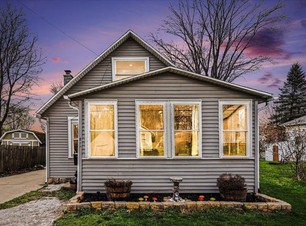 811 9th Street, Three Rivers, MI 49093
