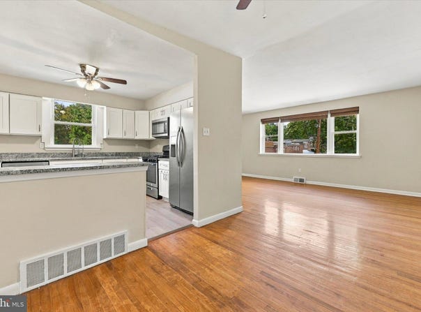 704 HILL Road, PHILADELPHIA, PA 19128