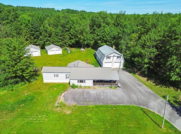 1650 N Belfast Avenue, Vassalboro, ME 04989