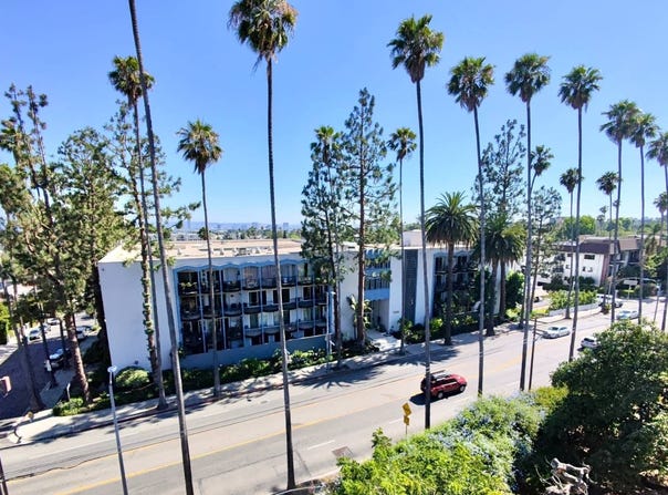 7560 Hollywood Blvd, Los Angeles, CA 90046