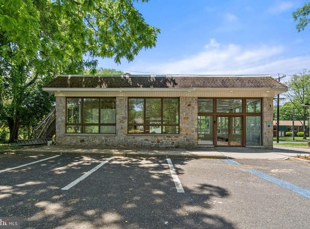 172 FRANKLIN CORNER Road, LAWRENCE TOWNSHIP, NJ 08648